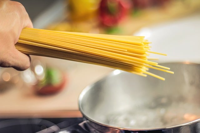 Immagine di Creati gli spaghetti più sottili al mondo, non si vedono a occhio nudo