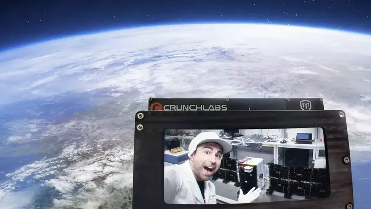 Immagine di Un satellite permetterà di fare dei selfie con la Terra