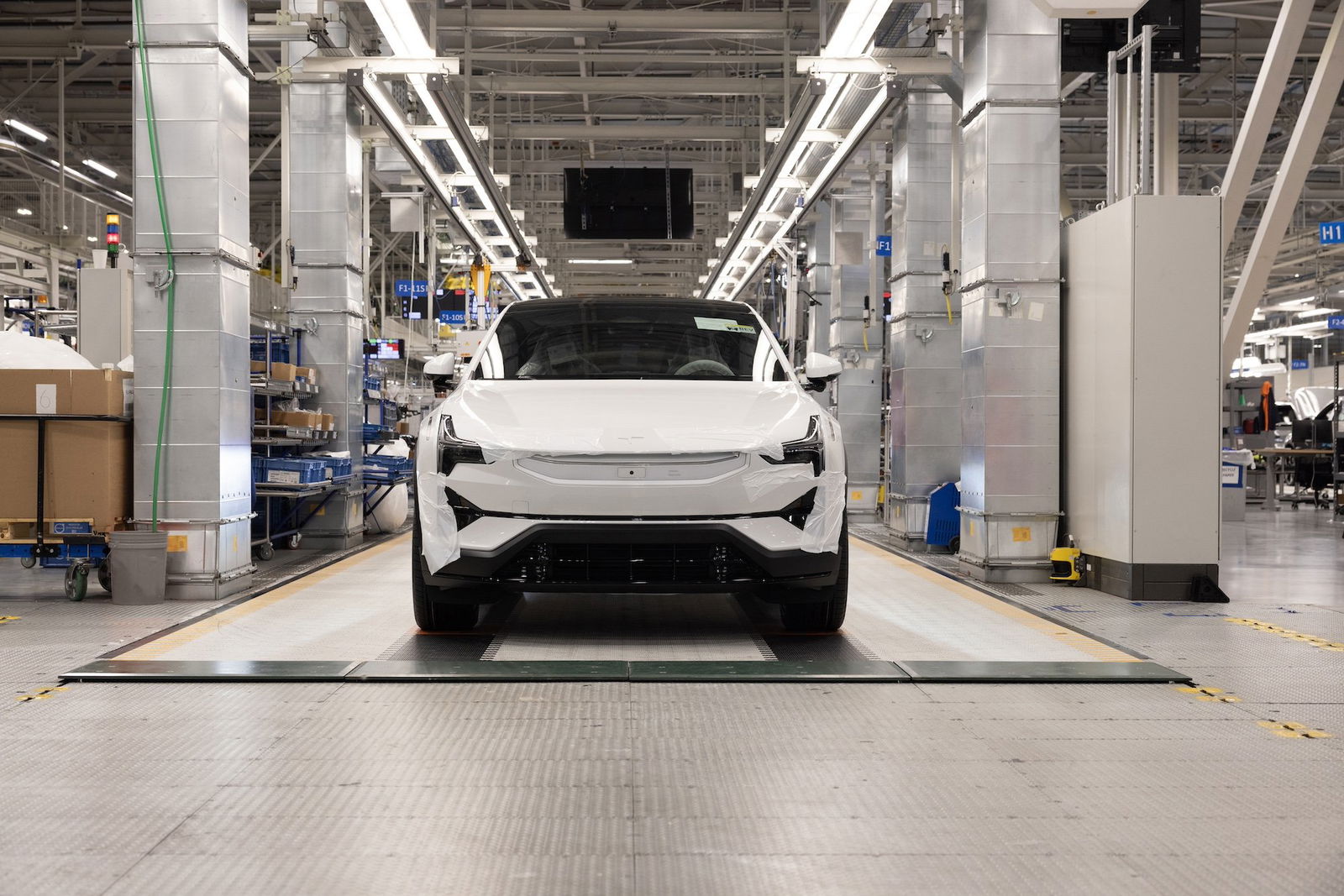 Immagine di La Polestar 3 dei record entra in produzione negli USA