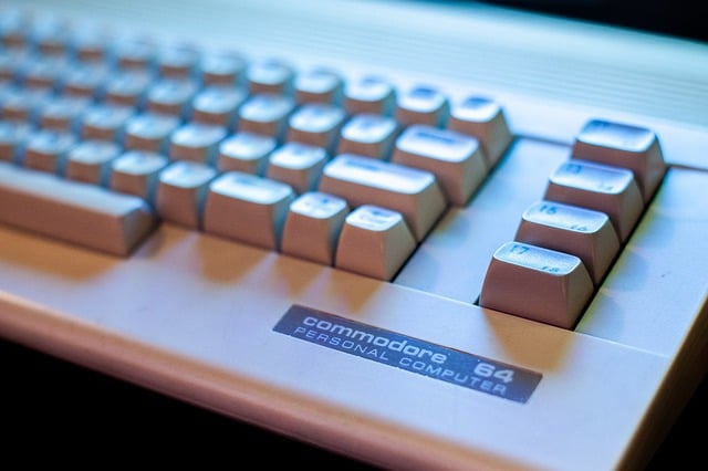 Immagine di Panetteria usa ancora un Commodore 64 come registratore di cassa