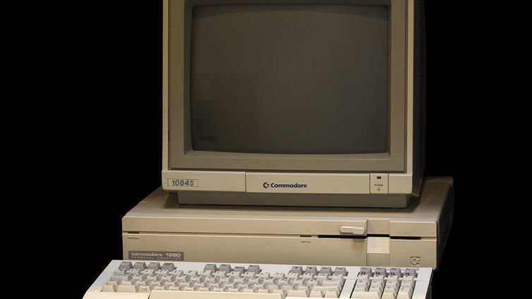 Immagine di CES 2025: 40 anni dal debutto del Commodore 128