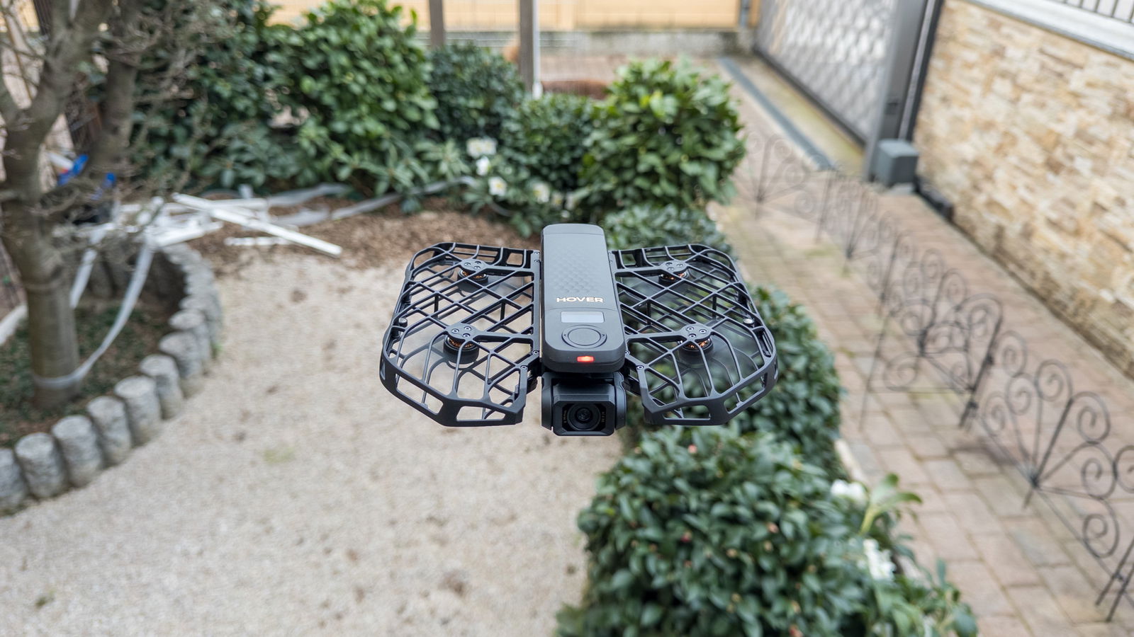 Immagine di HoverAir X1 PROMAX, il selfie-drone portatile che registra in 8K | Test & Recensione