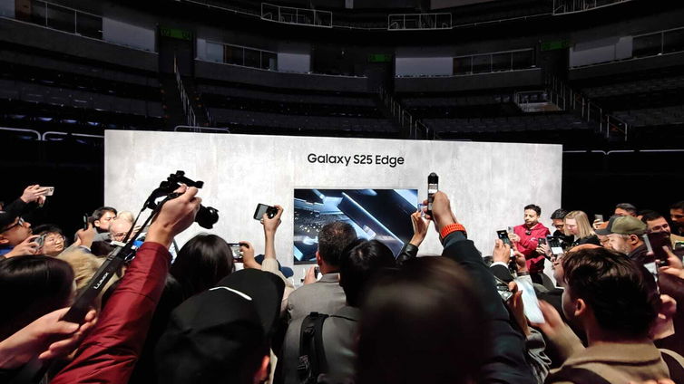 Immagine di Galaxy S25 Edge: il nuovo "Slim" di Samsung è realtà