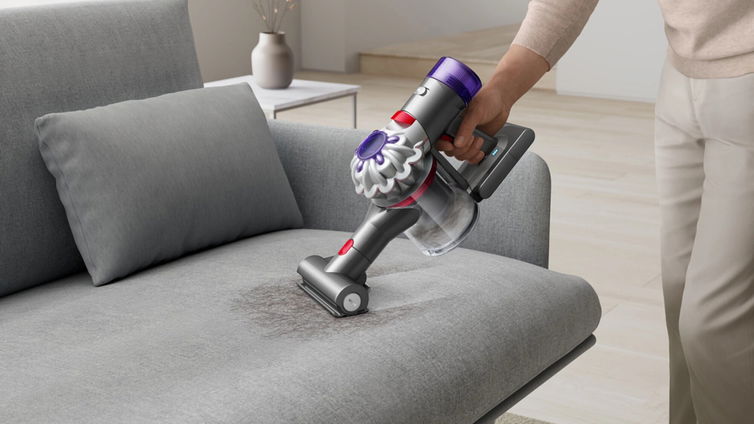 Immagine di Dyson Car+Boat è l'aspirapolvere portatile in pieno stile Dyson, anche nel prezzo