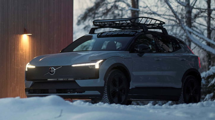 Immagine di Volvo sfida l'off-road con la EX30 Cross elettrica