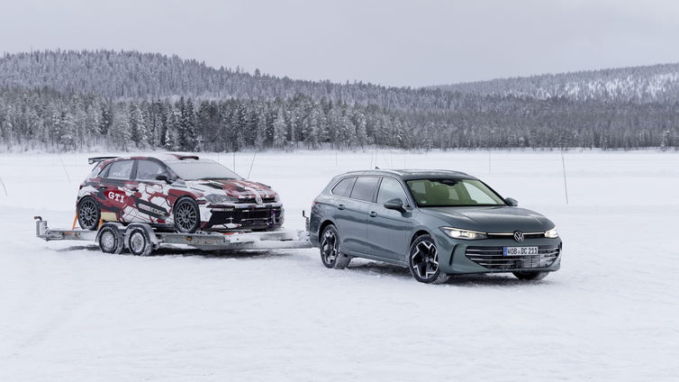 Immagine di Arriva la Volkswagen Passat con il motore della Golf GTI!