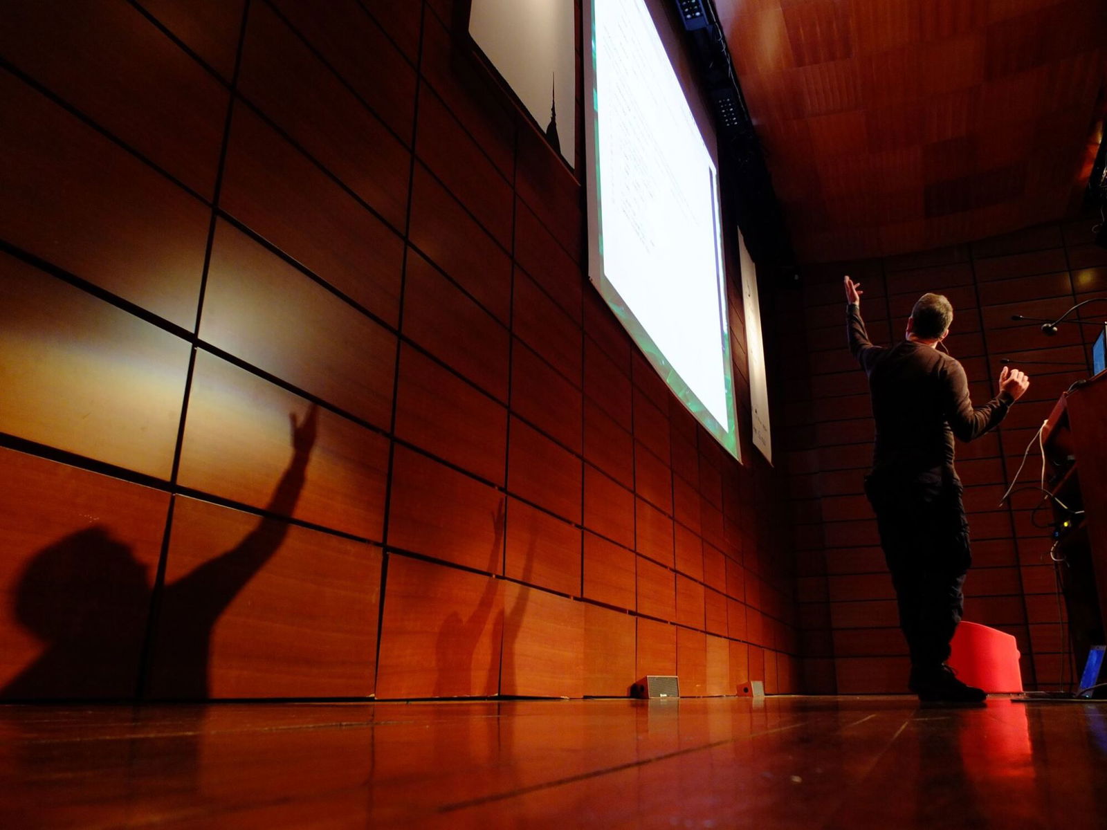 Il SOC del passato è morto, la security vira sull'IA