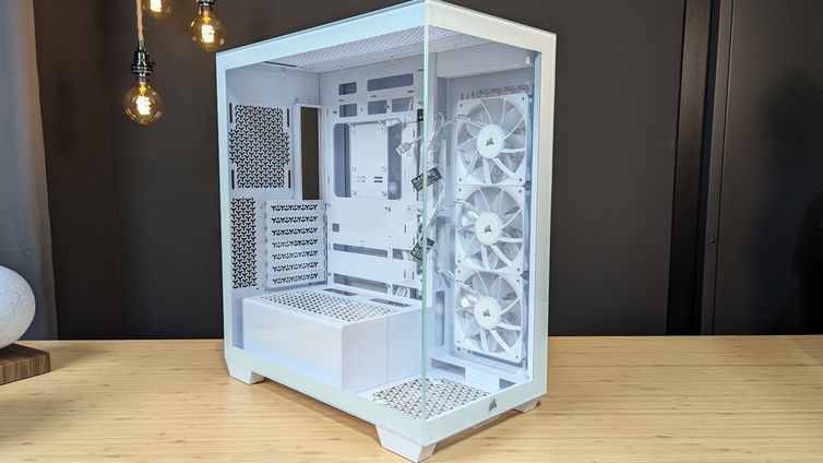 Immagine di Corsair 3500X ARGB, case bello e versatile | Test & Recensione