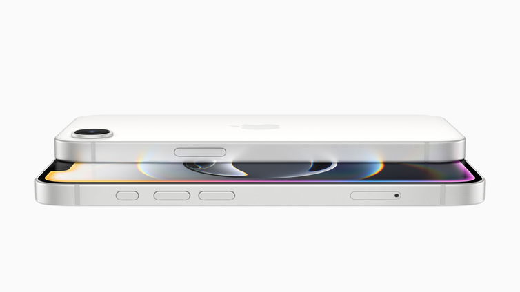 Immagine di iPhone 16e è ufficiale, si parte da 729€: cosa c'è di nuovo?