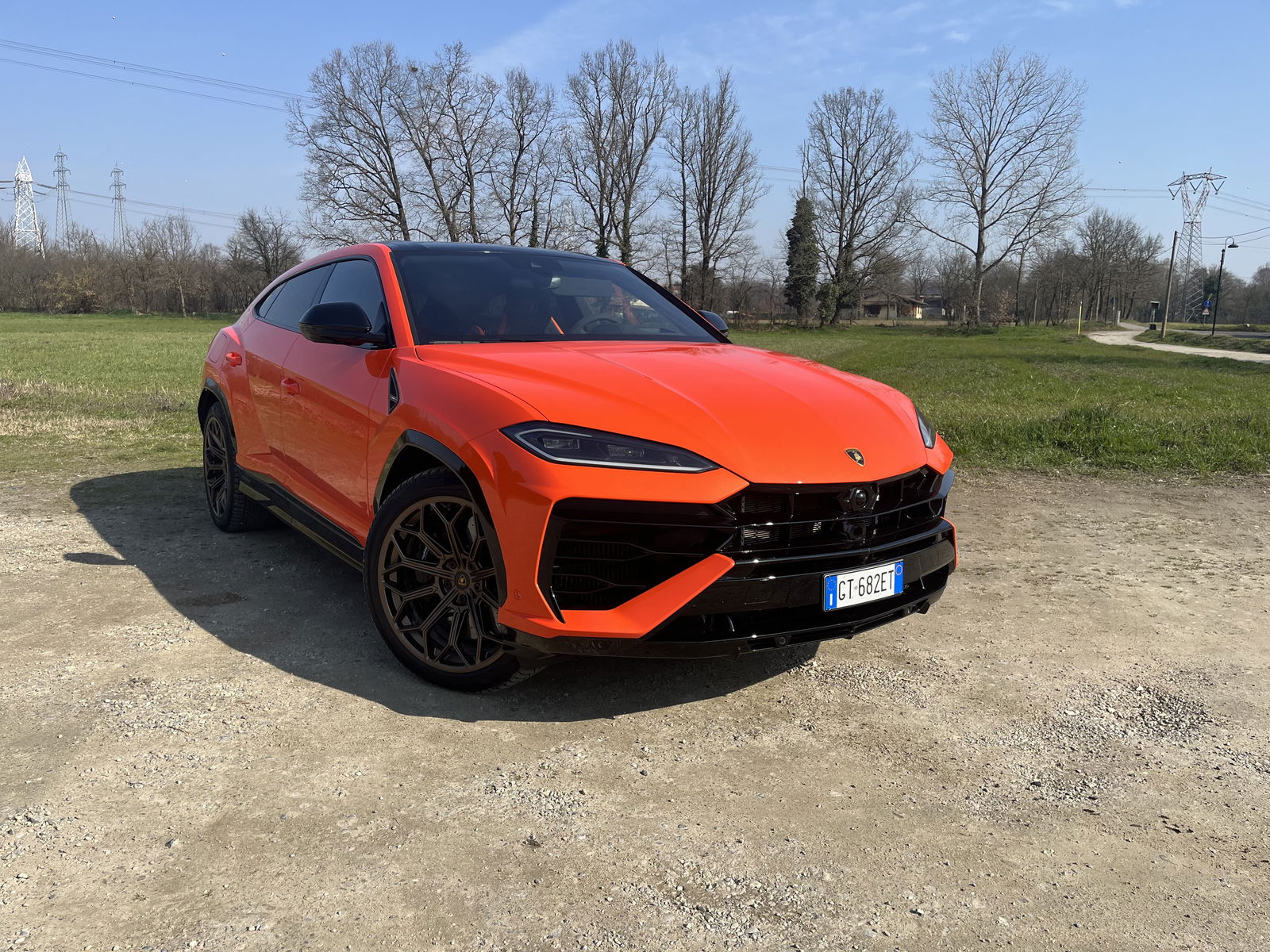 Immagine di Lamborghini Urus SE: il controllo degli elementi