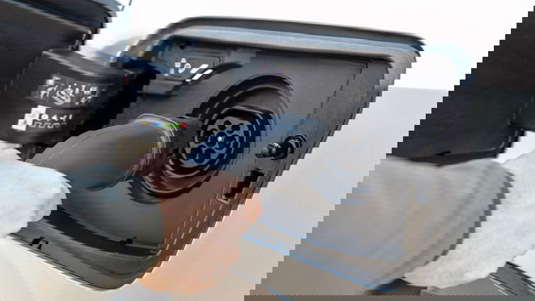 Immagine di Incentivi auto elettriche 2025: fino a 11.000€ da settembre