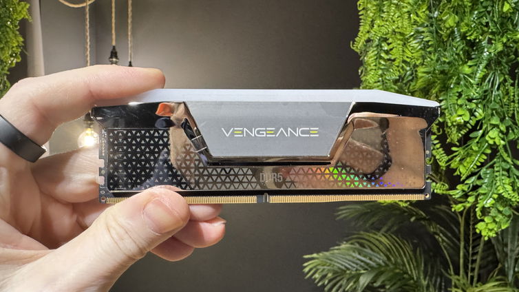 Immagine di Corsair Vengeance RGB 48GB DDR5-8400, a chi servono davvero? | Test & Recensione