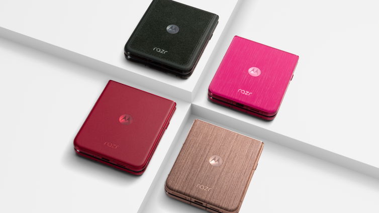 Immagine di Motorola annuncia una valanga di prodotti: ci sono anche uno smartwatch e degli auricolari Svarovski!