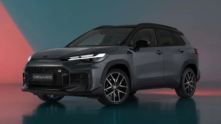 Immagine di Toyota Corolla Cross: nuovo volto con il restyling