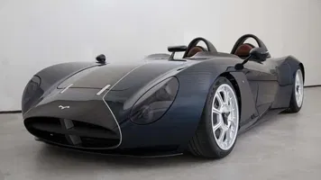 Mignatta Rina: italiana con V8 aspirato e cambio manuale