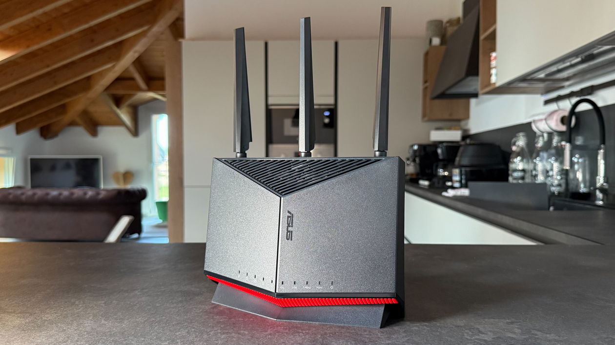 Immagine di ASUS RT-BE86U, per chi vuole il WiFi 7 senza spendere una fortuna | Test & Recensione