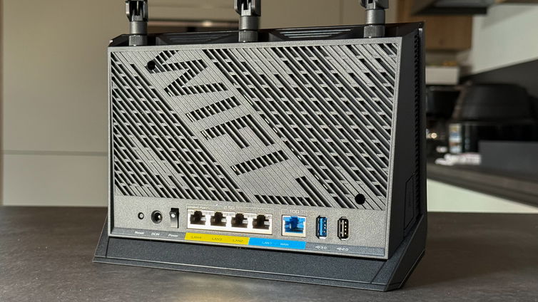 Immagine di Backdoor invisibili minacciano migliaia di router Asus
