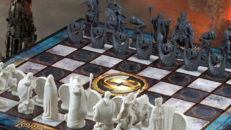 Immagine di 10 scacchiere da collezione: quando il gioco diventa arte