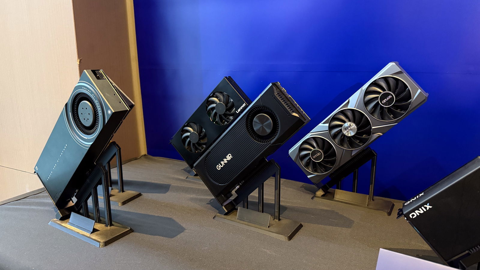 Nuove Intel Arc Pro: fino a 24GB di memoria per carichi IA