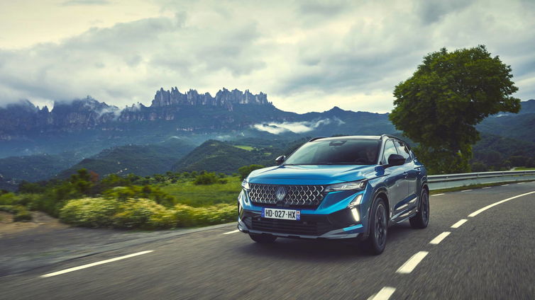 Immagine di Renault Austral: con il restyling è più bella e si guida meglio!