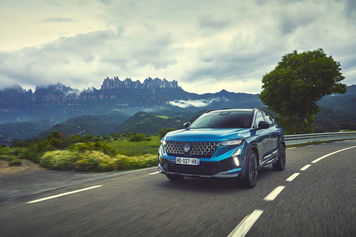 Renault Austral: con il restyling è più bella e si guida meglio!