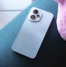 Honor 400 è il "compatto" da comprare? Sì, se siete fan dell'IA! | Recensione