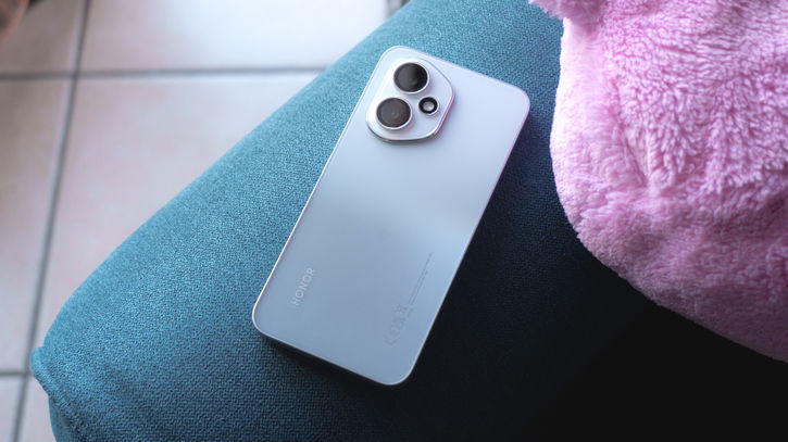 Immagine di Honor 400 è il "compatto" da comprare? Sì, se siete fan dell'IA! | Recensione