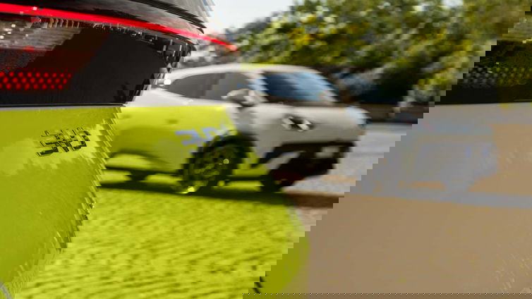Immagine di Tesla perde il primato: Byd è il nuovo leader in Europa