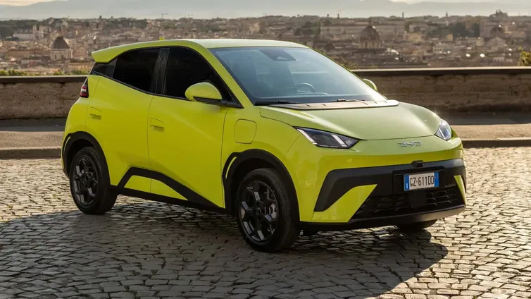 Immagine di BYD Dolphin Surf: l'elettrica cinese sotto i 20.000€