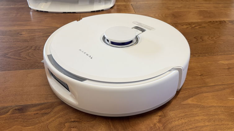 Immagine di Narwal Freo Z10: quasi come la versione Ultra, ma costa meno | Test & Recensione