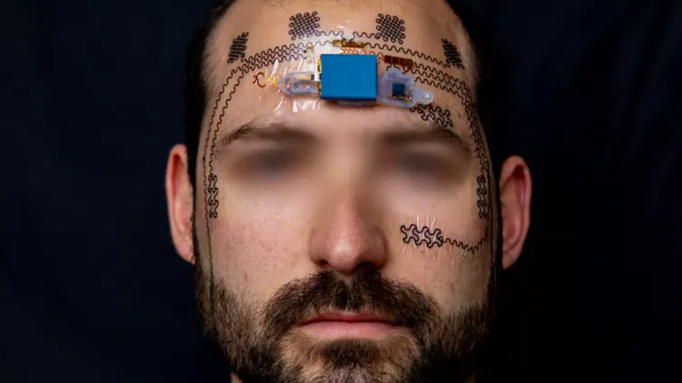 Immagine di E-Tattoo: il tatuaggio tech che controlla la fatica mentale