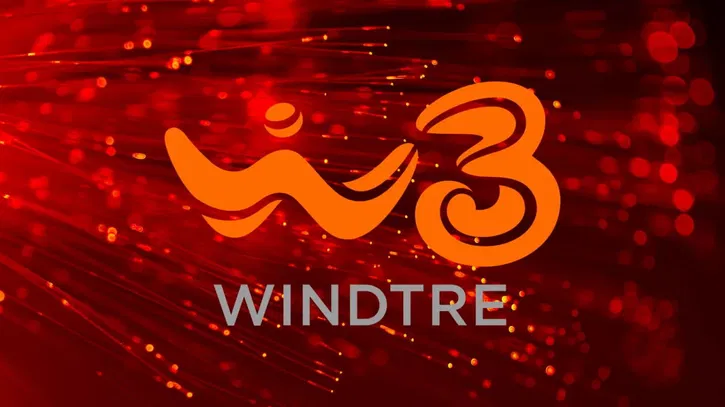 Immagine di WindTre down, smartphone "inutili" per milioni di utenti