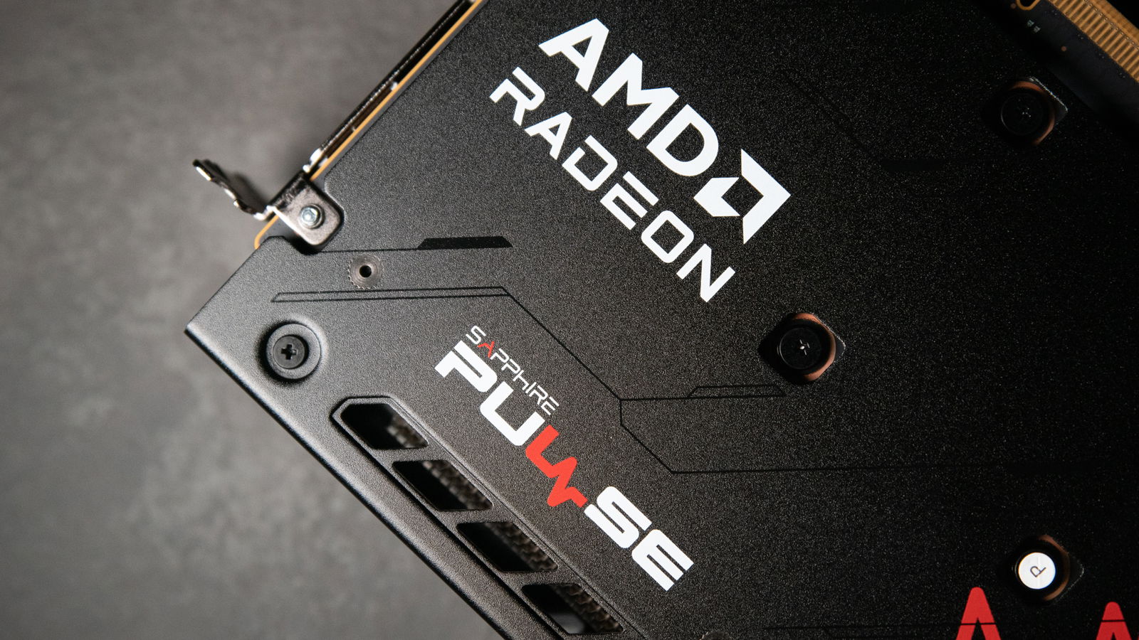 AMD rilancia sull’AI: arriva il nuovo FSR Redstone