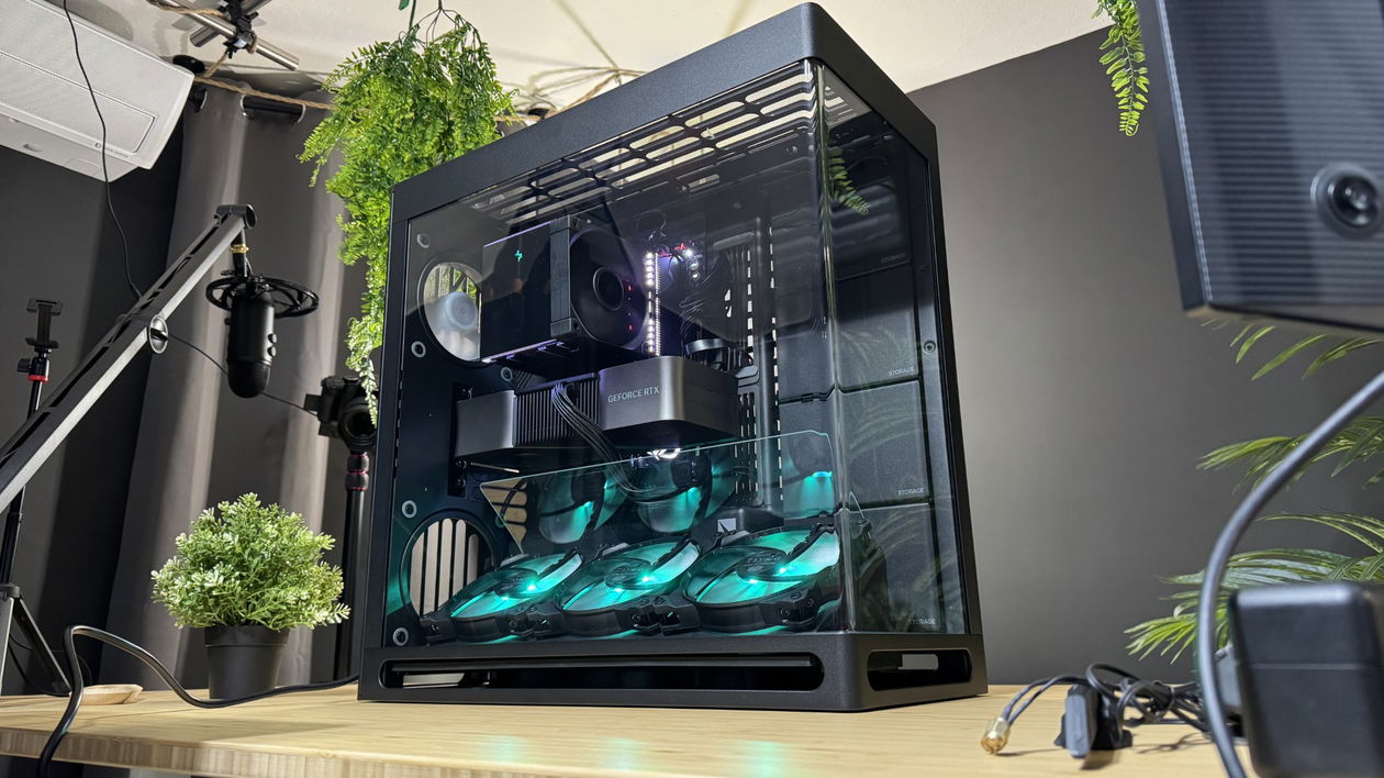 Immagine di HAVN HS 420, case premium per le configurazioni top di gamma | Test & Recensione