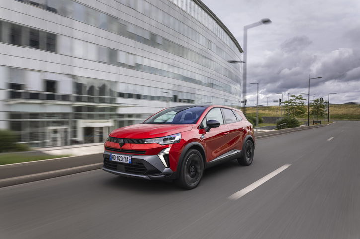 Immagine di Renault Symbioz: con il nuovo ibrido si consuma ancora meno