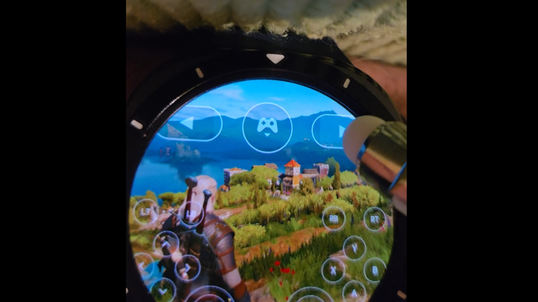 Immagine di Questa la devi vedere: pazzo gioca a The Witcher 3 sul suo orologio