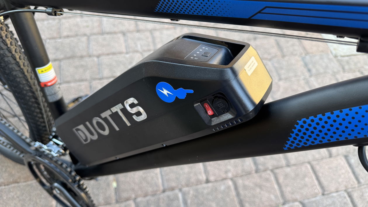 Immagine di Duotts C29: mountain bike elettrica piena di accessori | Test & Recensione