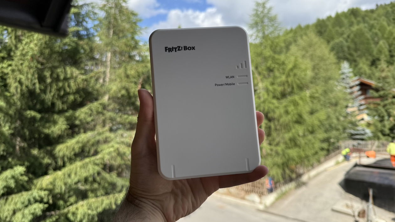 Immagine di In vacanza con un modem 5G: come avere internet ultra veloce ovunque