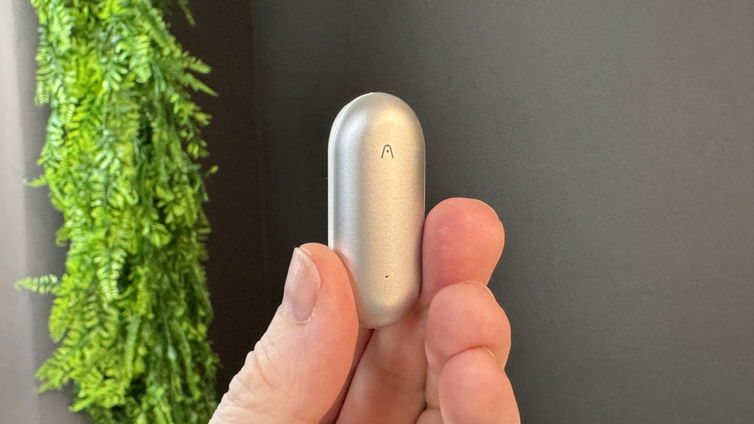 Immagine di Plaud NotePin, il registratore IA indossabile | Test & Recensione