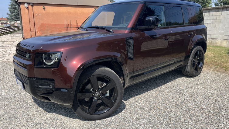 Immagine di Land Rover Defender 2025, cosa mi piace e cosa no | La mia prova