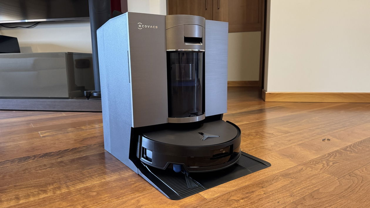 Immagine di Deebot X11 Omnicyclone, il robot senza sacchetto | Test & Recensione