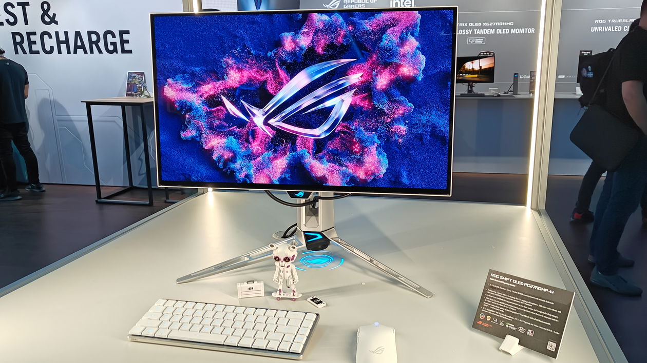 Immagine di L'ultimo OLED Asus è una belva: arriva a 720 Hz!