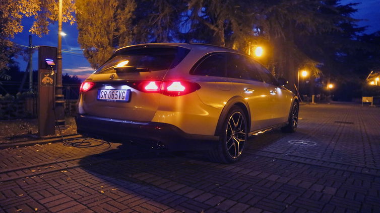 Immagine di Mercedes Classe E 300de All-Terrain, cosa mi piace e cosa no | La mia prova