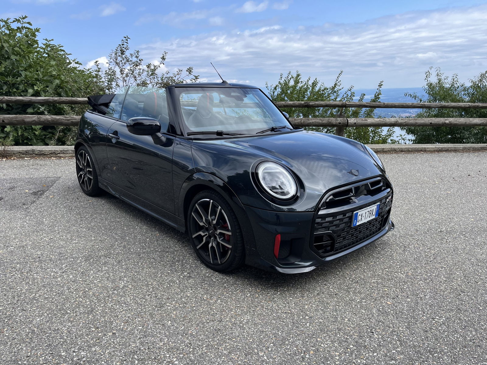 Mini Cooper John Cooper Works Cabrio, cosa mi piace e cosa no | La mia prova