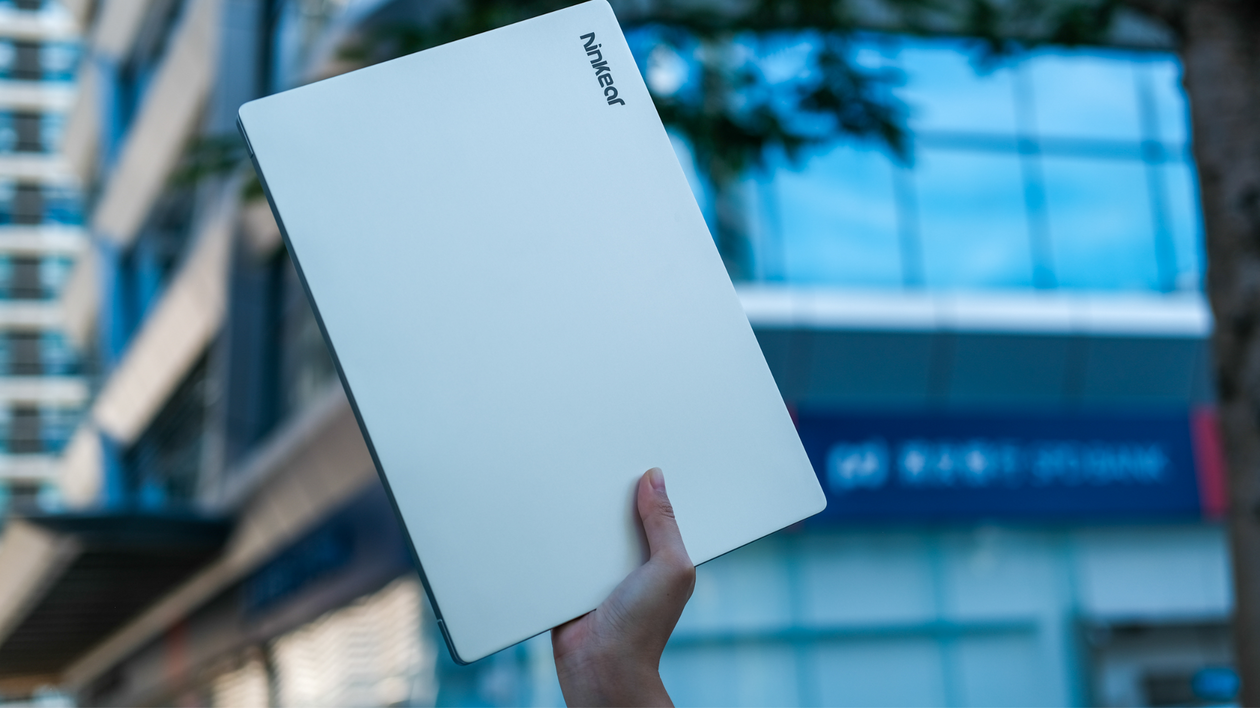 Immagine di Ninkear S14: il compagno ideale per il lavoro e il tempo libero