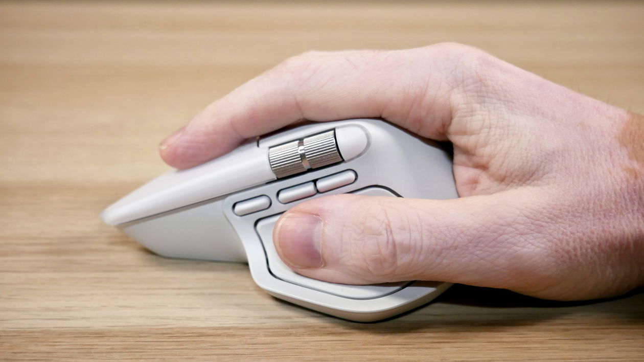 Immagine di Recensione Logitech MX Master 4: il mouse per la produttività migliora ulteriormente