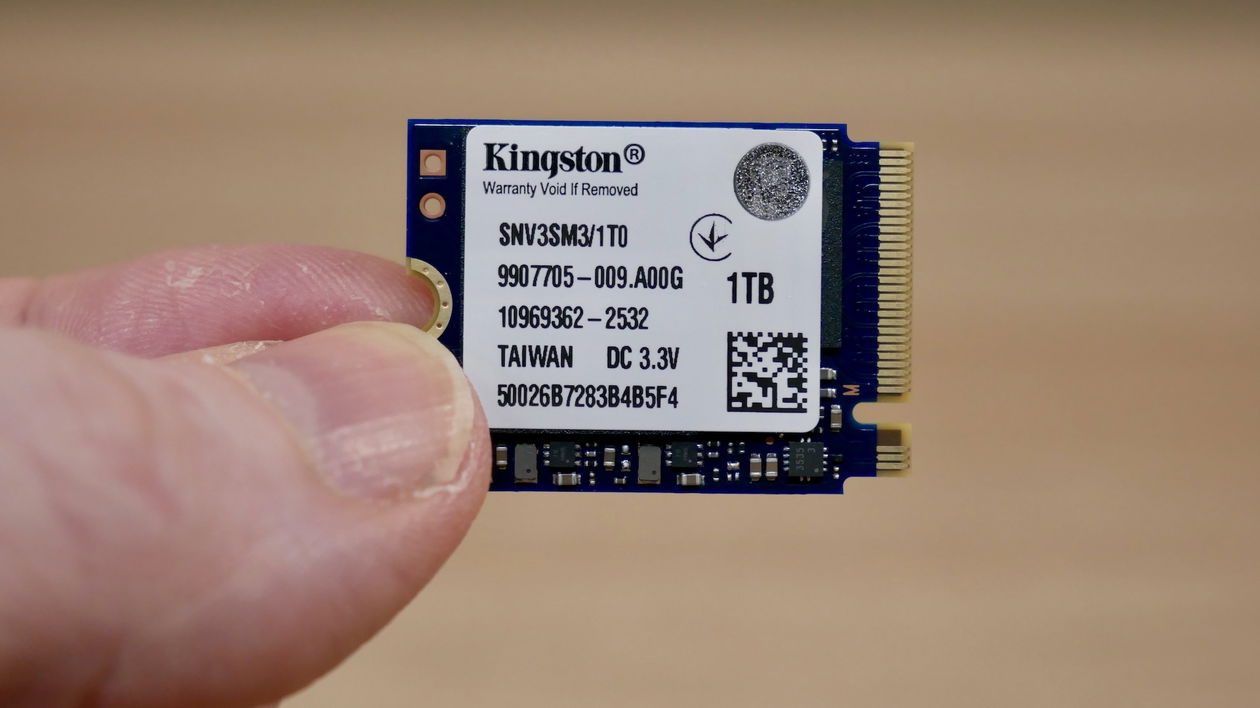 Immagine di Kingston NV3-2230, un SSD compatto per handheld | Test & Recensione