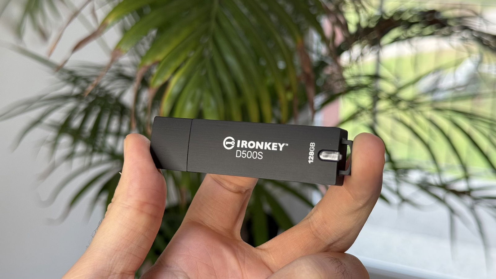 Kingston IronKey D500S, quanto dev'essere sicura una chiavetta USB?