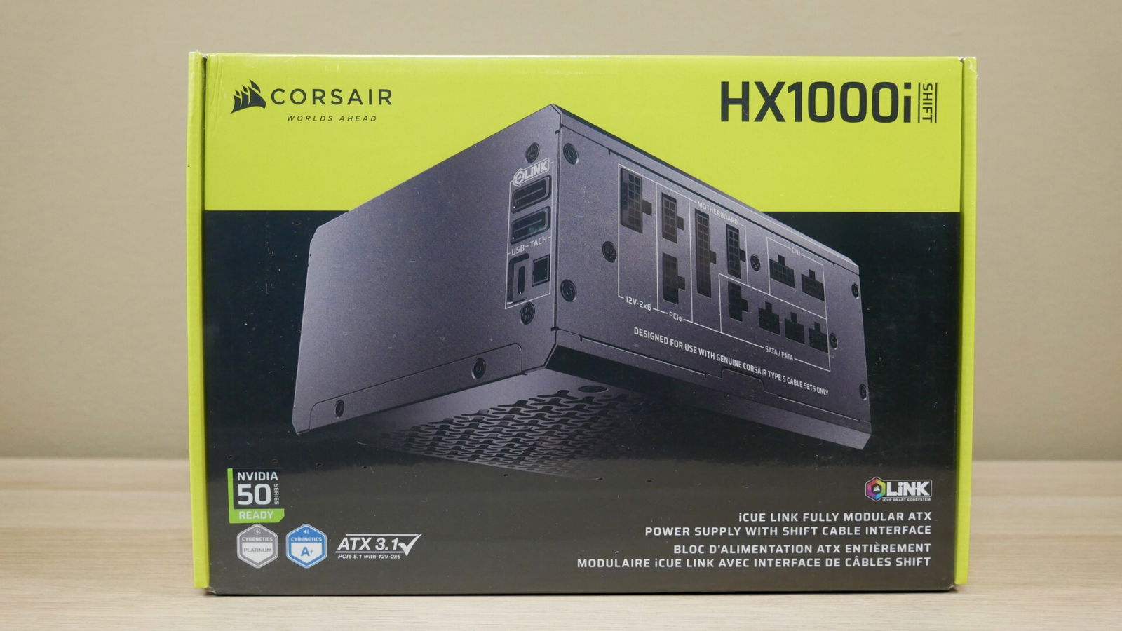 Corsair HX1000i SHIFT, l'alimentatore con connettori laterali si rinnova | Test & Recensione