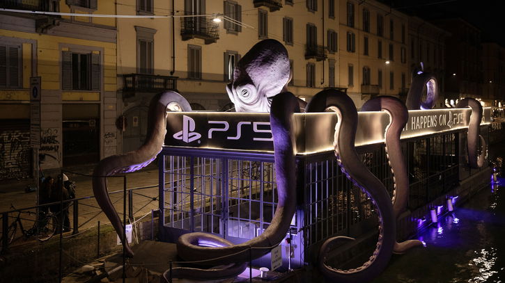Immagine di PlayStation invade Milano: festa ai Navigli per PS5